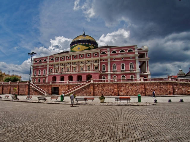 l'opéra de manaus au coeur du centre historique